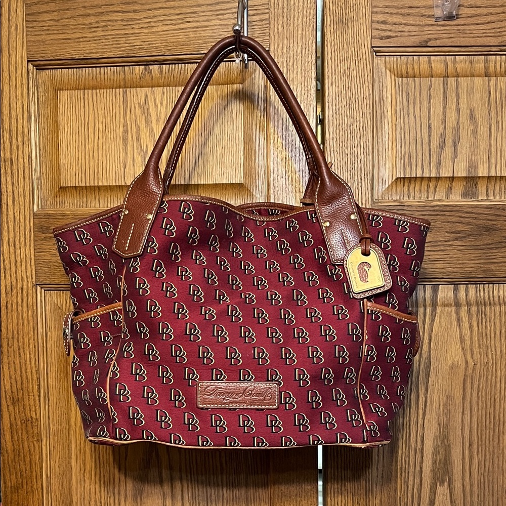 Dooney and Burke Monogram Tote Bag. Purse Excellent